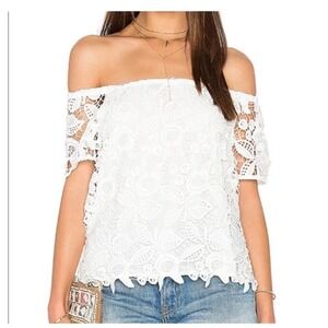 WAYF Off Shoulder White Crochet Lace Short Sleeve Top Size Medium